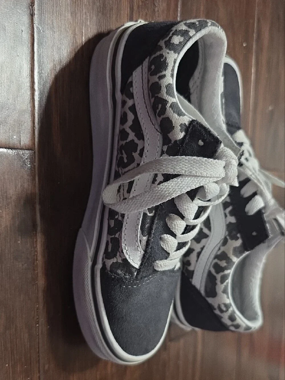 Vans Black and White Kids Skate Sneakers with Pattern